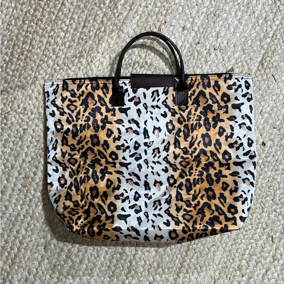 Leopard Print Vinyl zipper snap tote - Picture 5 of 5